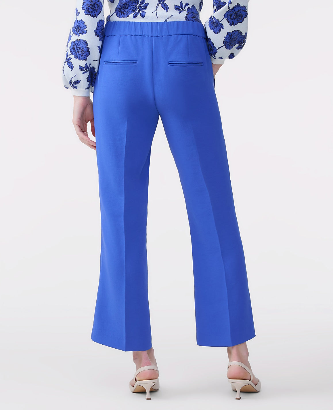 The Relaxed Jayne Trouser in Textured Crepe | Ann Taylor