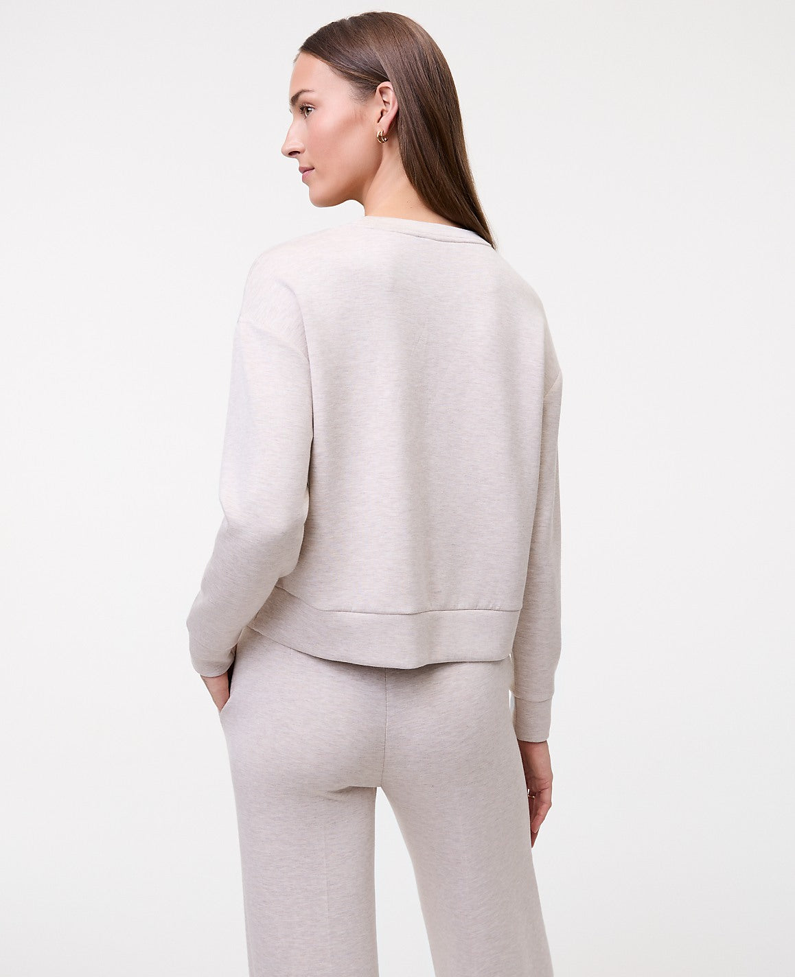 Weekend Crew Neck Sweatshirt in CloudPlush | Vinci Leather