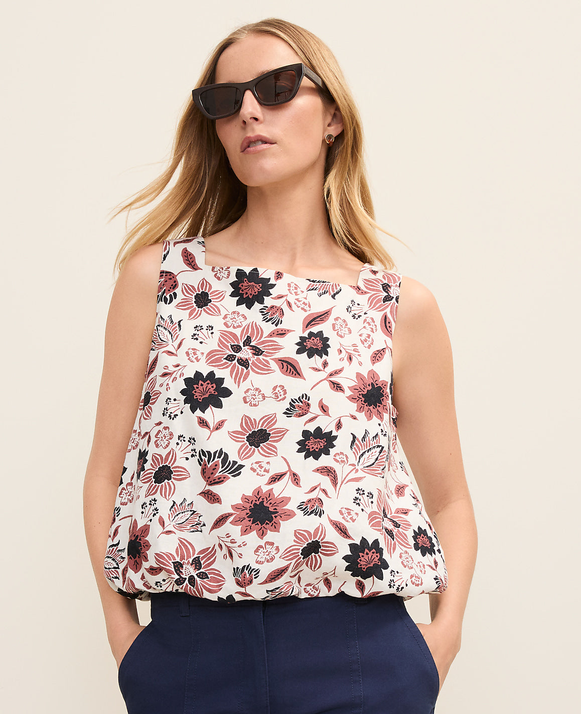 Petite Weekend Floral Tank Top in Linen Blend | Ann Taylor