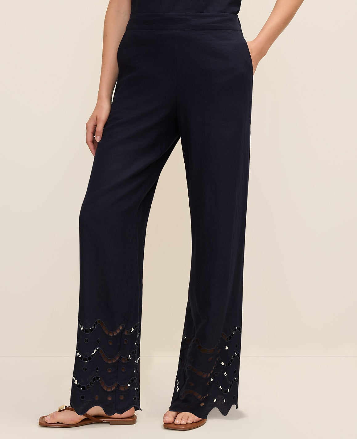The Petite Easy Wide-Leg Pant in Linen Blend | Ann Taylor