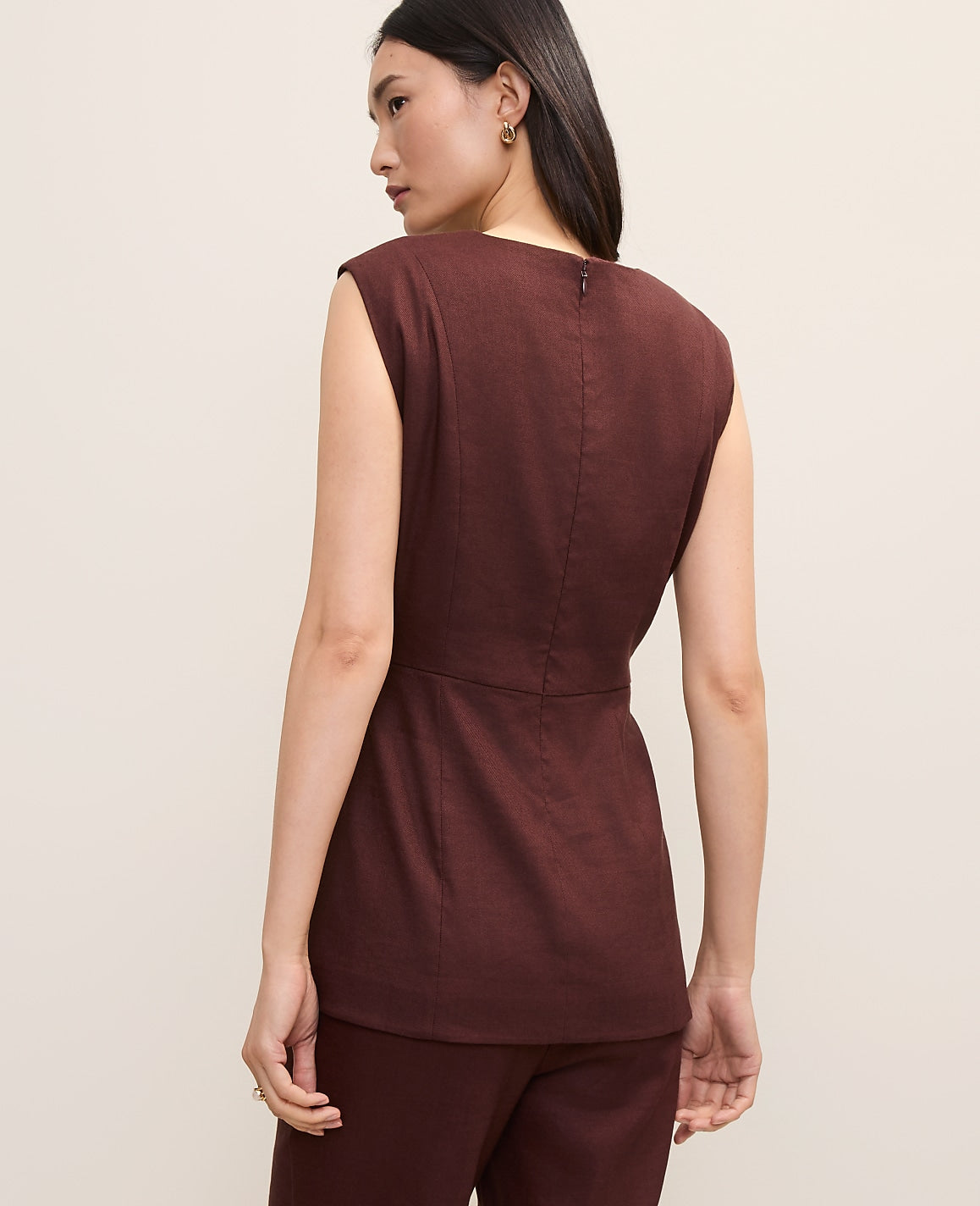 The Long Crew Neck Top in Linen Blend | Ann Taylor