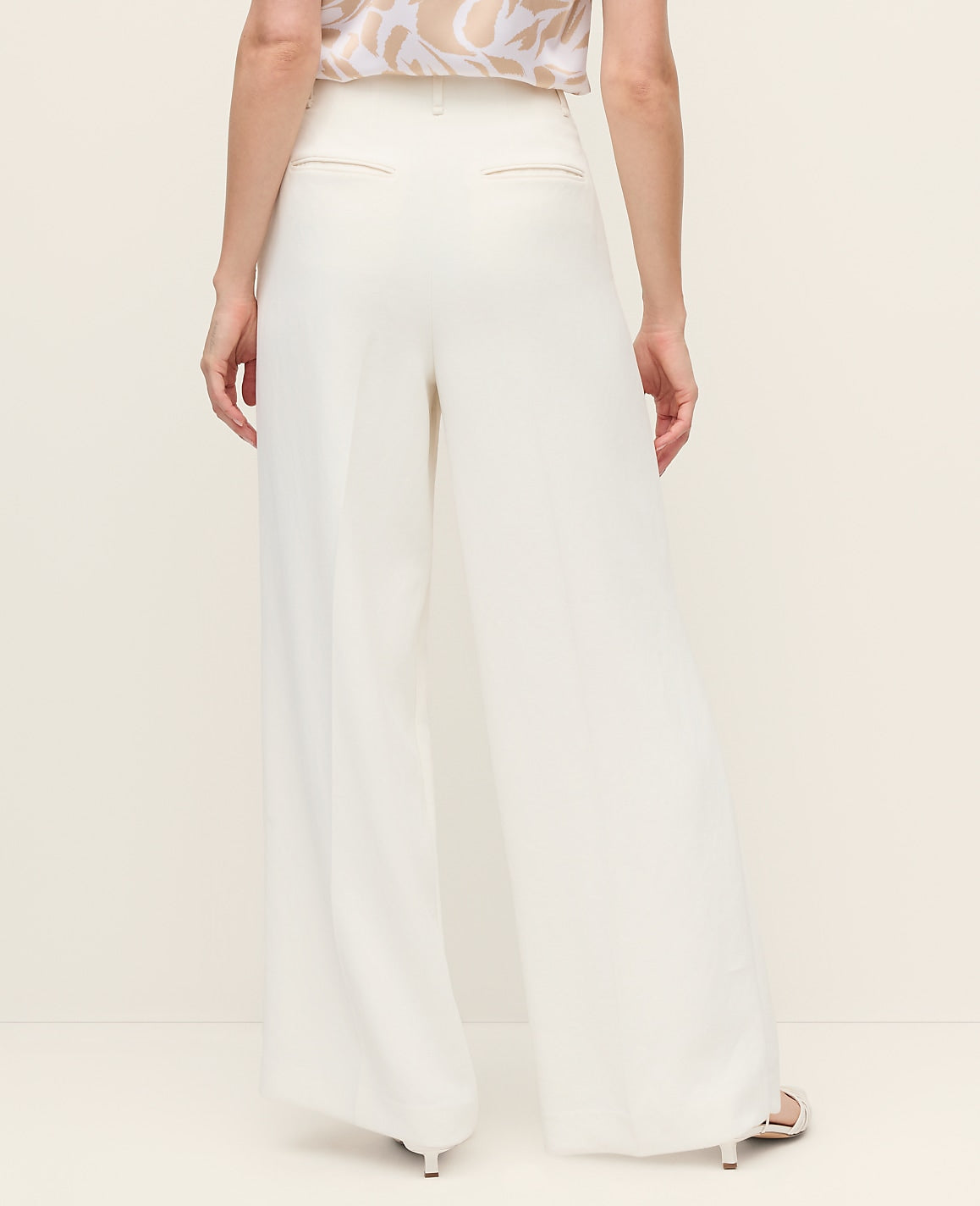 The Pleated Wide-Leg Pant in Textured Crepe | Ann Taylor