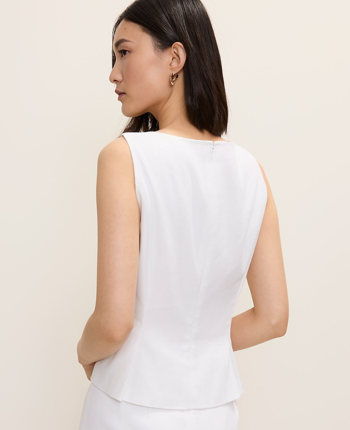 V-Neck Peplum Top in Linen Blend | Ann Taylor