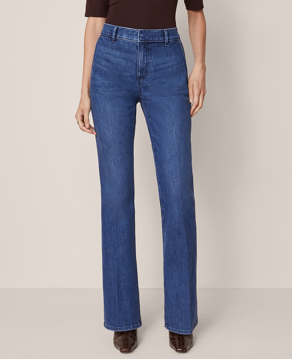 Mid Rise Boot Jean in Metropolitan Wash - Curvy Fit | Ann Taylor