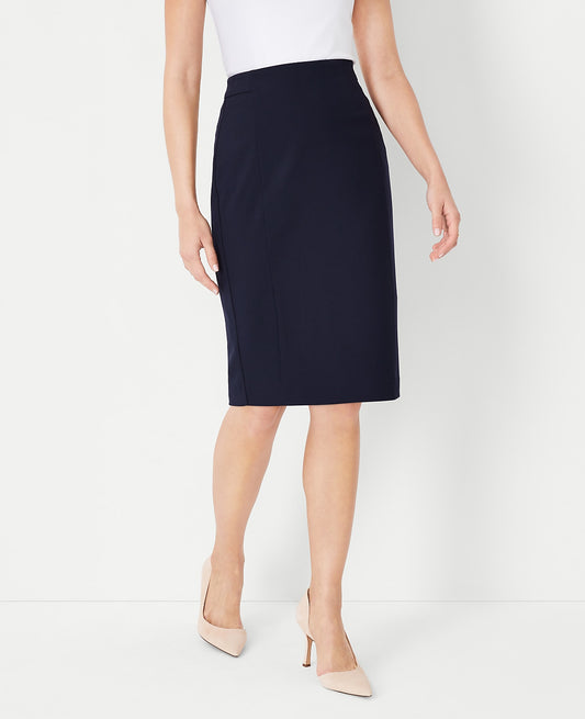 The Tall Seamed Pencil Skirt in Seasonless Stretch | Ann Taylor
