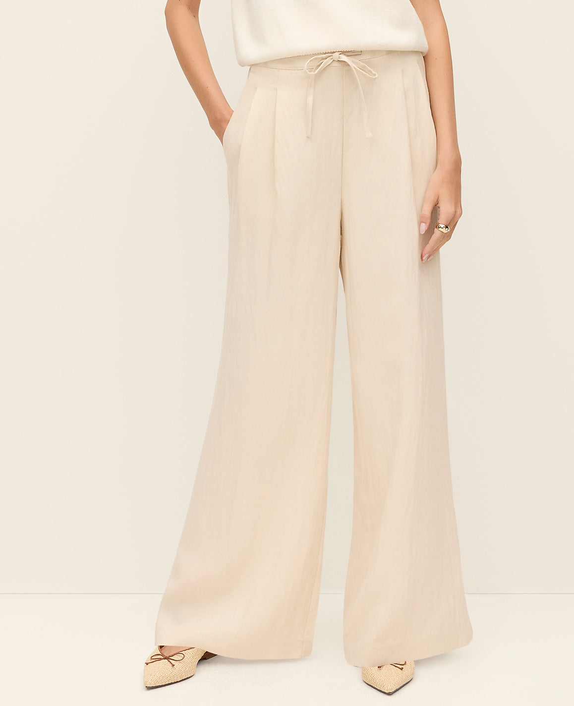 Weekend Easy Fit Wide-Leg Pant | Ann Taylor