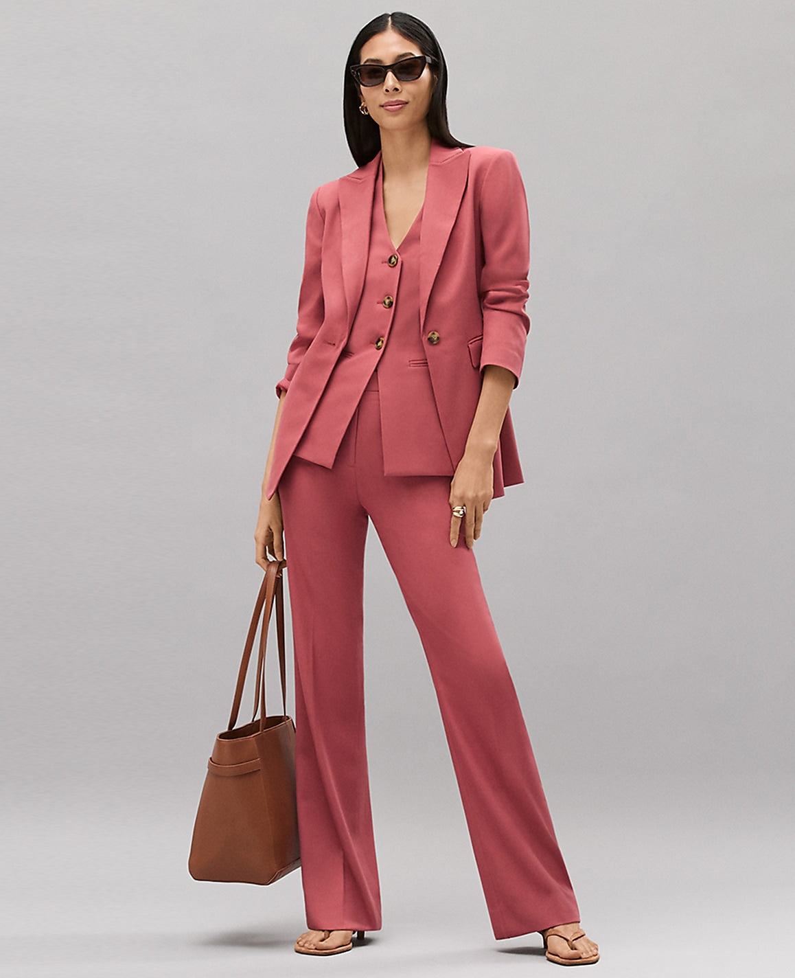 The Petite Fitted Long Blazer | Ann Taylor