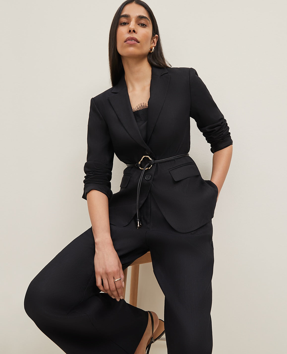 The Notched Two Button Fitted Blazer in Linen Blend | Ann Taylor