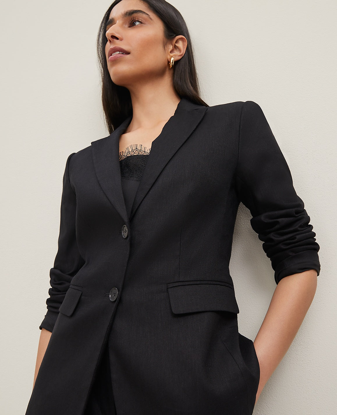 The Notched Two Button Fitted Blazer in Linen Blend | Ann Taylor