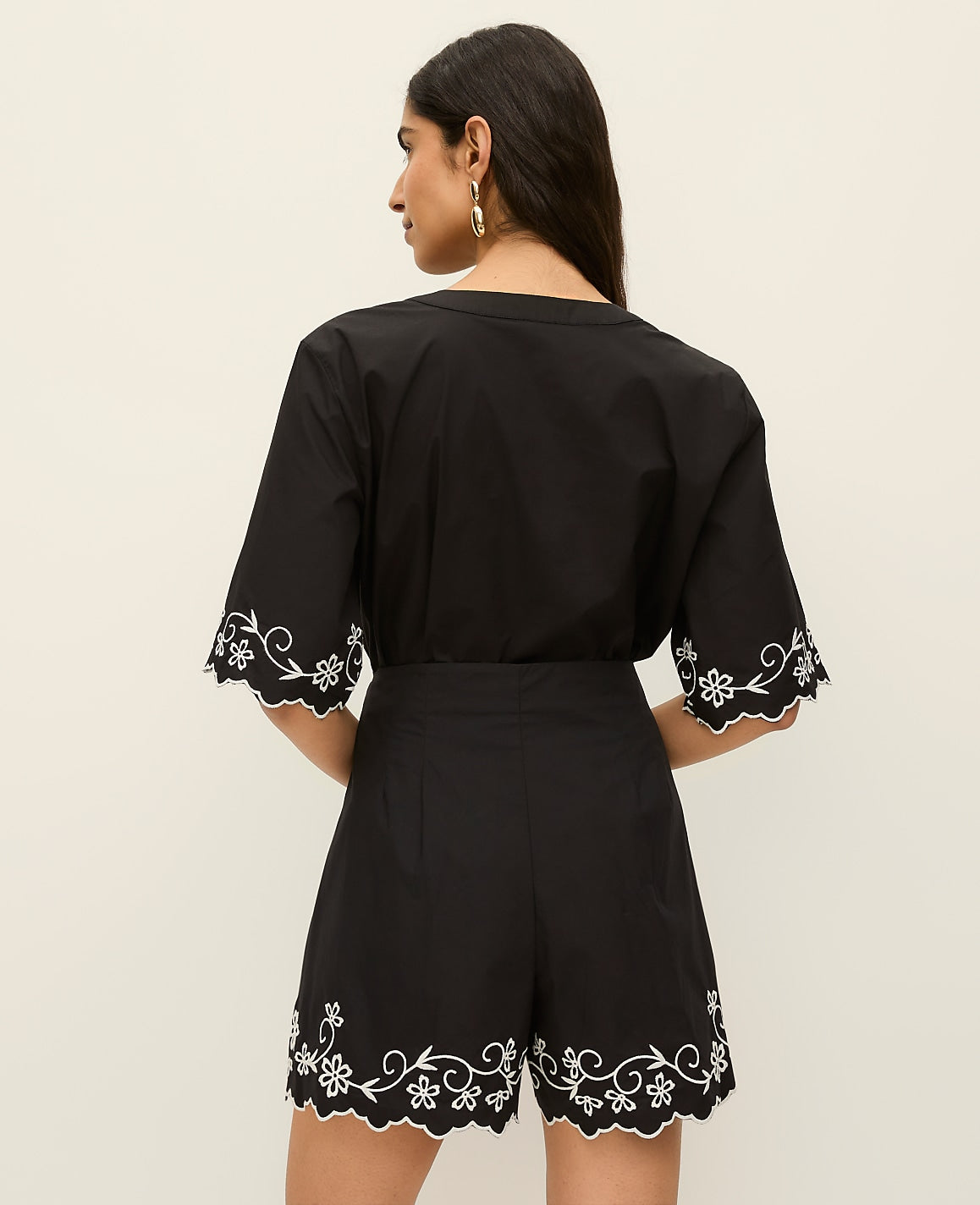 The Side Zip Scalloped Short | Vinci Leather