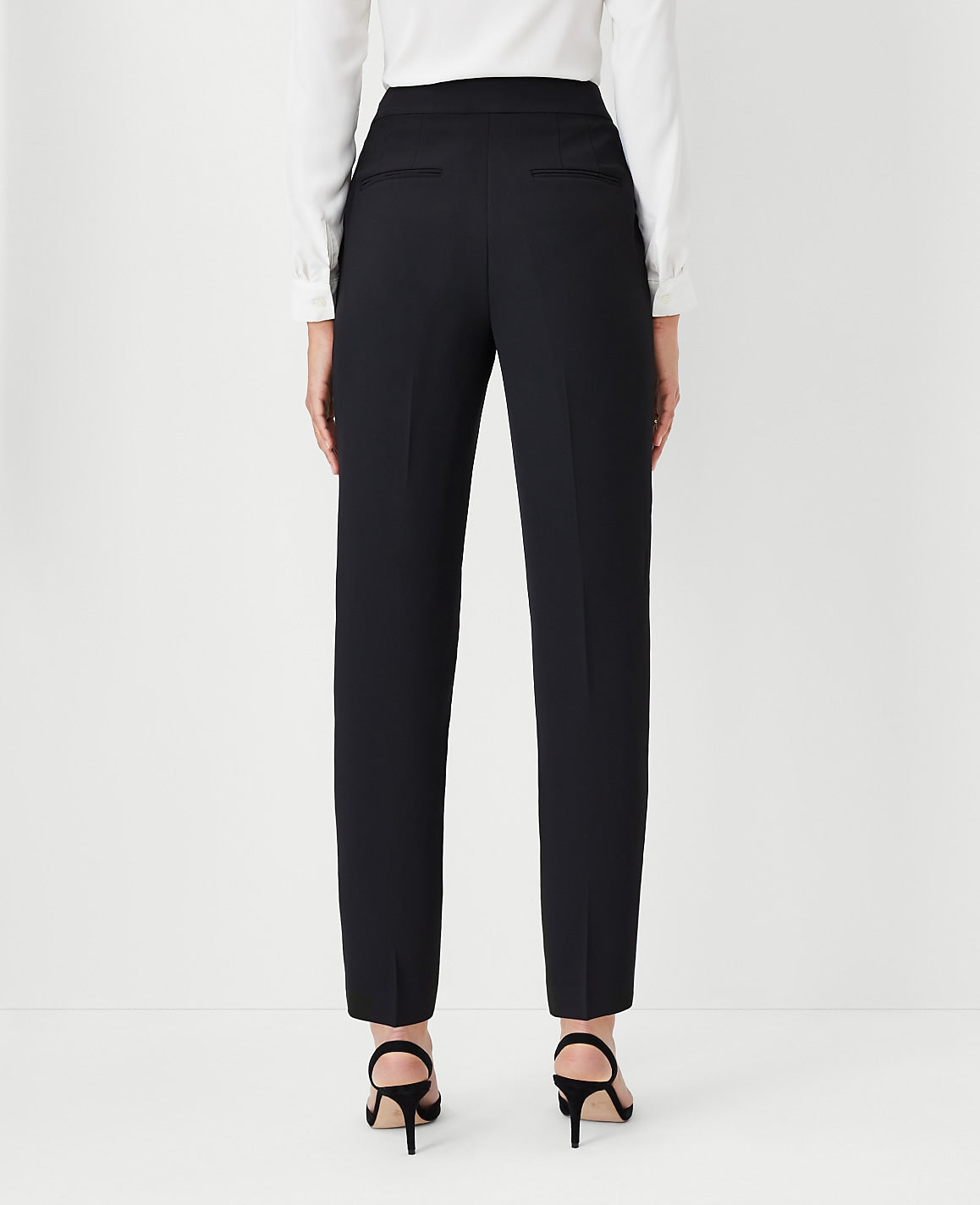 The Side Zip Ankle Pant in Fluid Crepe - Curvy Fit | Vinci Leather